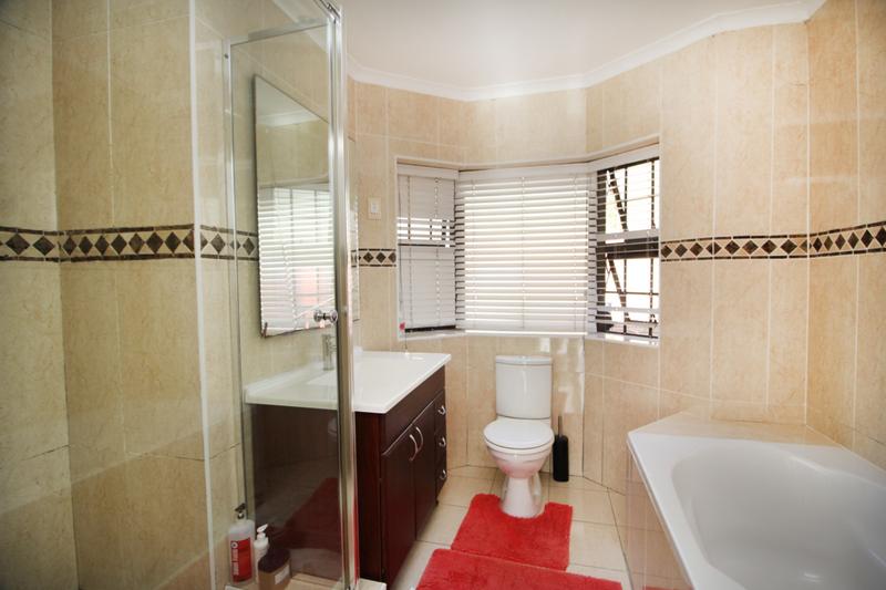3 Bedroom Property for Sale in Hersham Western Cape